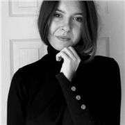 Tutrice pour l'aide aux devoirs en droit administratif